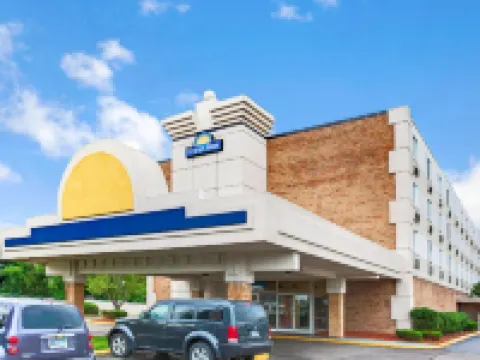 Days Inn by Wyndham Livonia/Canton/Detroit Hotels in Wayne County