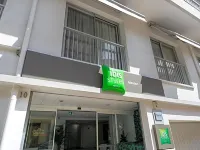 Ibis Styles Menton Centre Hotels near شاطئ ماركي