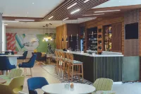 Holiday Inn Skopje Hotels in Chair