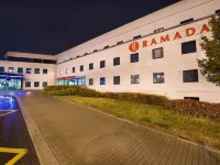 Ramada by Wyndham Airport Prague Hotels in Horomerice
