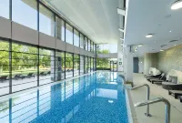 DoubleTree by Hilton Hotel & Conference Centre Warsaw - Pools