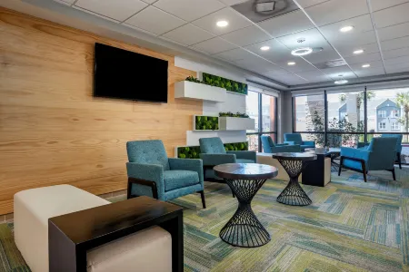 Best Western Plus Panama City Hotel Отели рядом с достопримечательностью «Хиленд Парк Спортс»