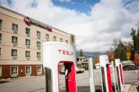 Best Western Plus Revelstoke - parking