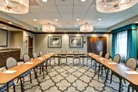 Hampton Inn & Suites Bellevue Downtown-Seattle