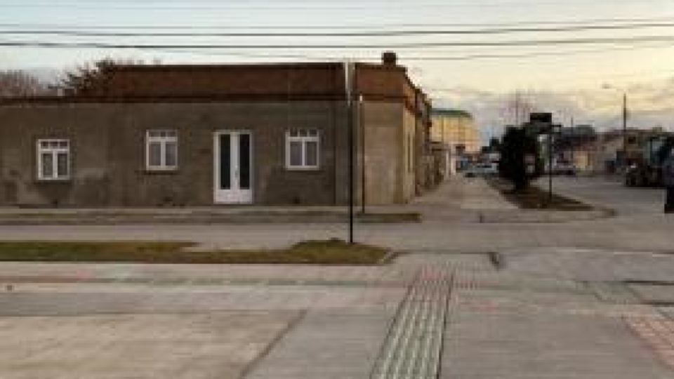 Alojamiento Emilia House y Camping