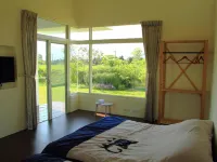 Meetcanaan HomeStay Hotels near Skcf