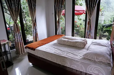 RiverSide Villa - Rumah Sawah Sentul Hotel a Sukawangi