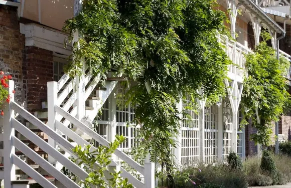 阿爾伯格克洛斯諾曼德旅館