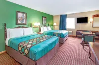 Super 8 by Wyndham McHenry/Fox Lake Area