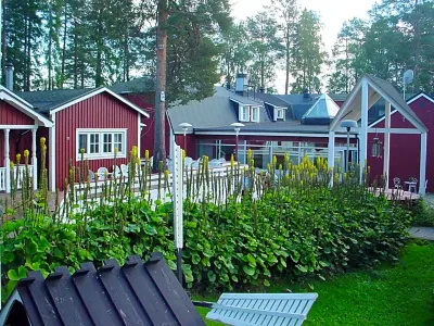 Örnvik Hotell & Konferens Hotels near Hindersön