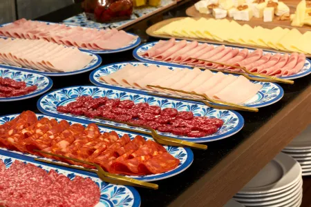 NH Lisboa Campo Grande Отели в г. Лумиар