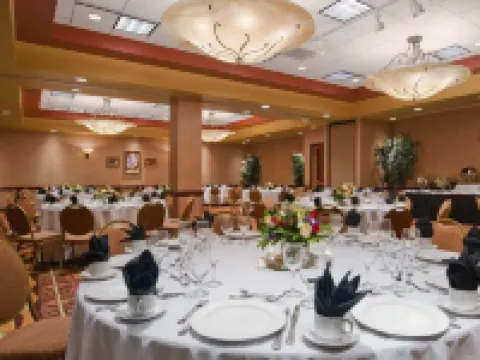 Embassy Suites by Hilton Hampton Convention Center Hotels in Hampton