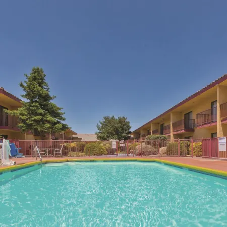 Baymont by Wyndham Tehachapi