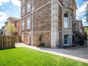 Beaufort House Apartments from Your Stay Bristol