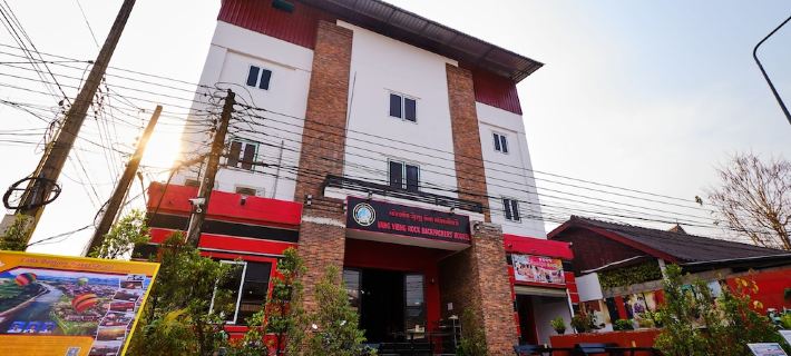 Vangvieng Rock Backpacker Rooftop Hostel Hotels in Vang Vieng