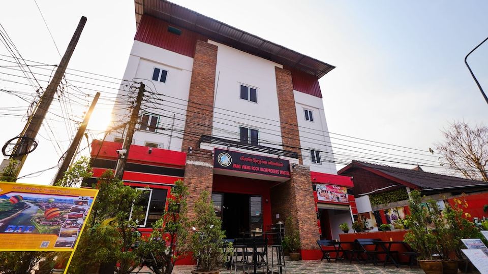 Vangvieng Rock Backpacker Rooftop Hostel