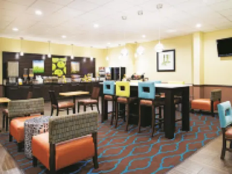 Garner Hotel WYTHEVILLE EAST by IHG