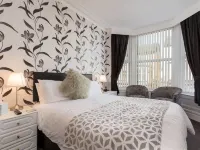 Bella Vista Lodge Hotels near Blackpool Central Library