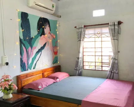 Homestay Loan Anh Hotels in Ly Son