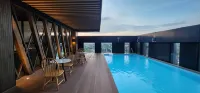 Zayn Hotel Bangkok - Airport Link Access - 屋上プール