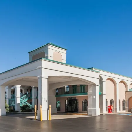 Super 8 by Wyndham Murfreesboro
