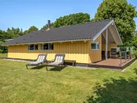 "Hwiting" - 200m from the Sea Hotels in Broager
