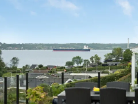 "Karli" - 330m to the Fjord