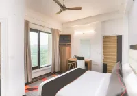 Sangvi Palace - Barer