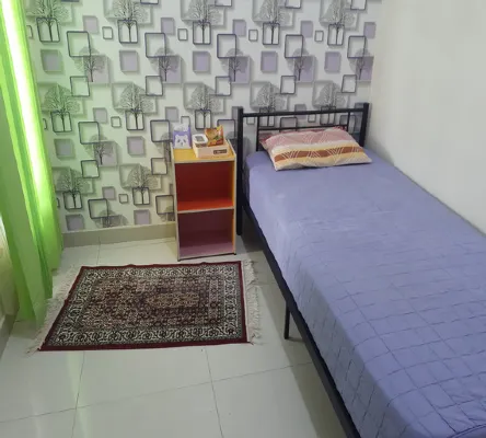 Cloverleaf Homestay Hotels in Bontang