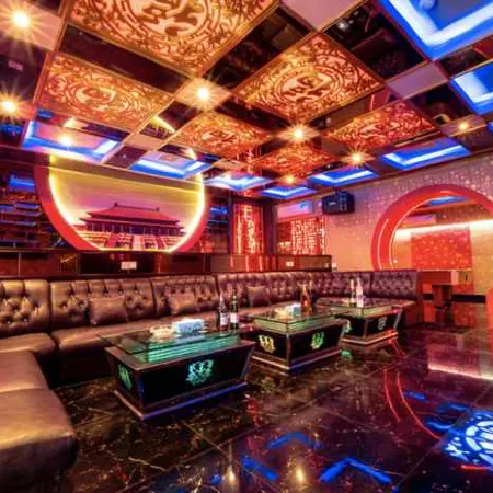 M One Hotel Отели рядом с достопримечательностью «Паромный терминал»