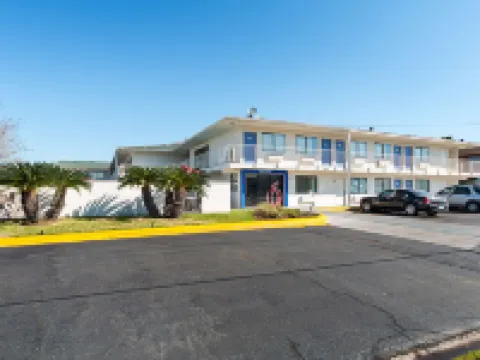 Motel 6 Mcallen, TX Hotels in Mcallen