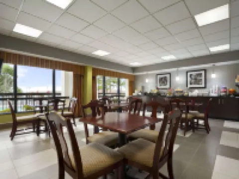 Super 8 by Wyndham Calhoun Hotels in Calhoun