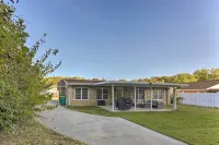 Single-Story Home in Fairborn w/ Yard & Patio! - parking