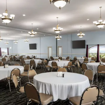 La Copa Inn Beach Hotel