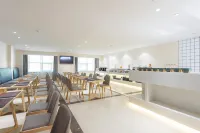 Starway Hotel (Songyuan Guoerluosi Road store) فنادق في سونغ يوان