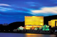 Grand Rezen Hotel Shandong Healthy Golden Bay