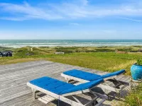 "Alyssa" - 300m from the Sea