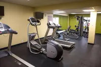 Country Inn & Suites by Radisson, Traverse City, MI - Gym