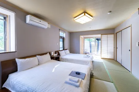 Etavia Yufuin Kinrinko Отели рядом со станцией JR Yunohira Station