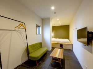 Plat Hostel Keikyu Minowa Forest