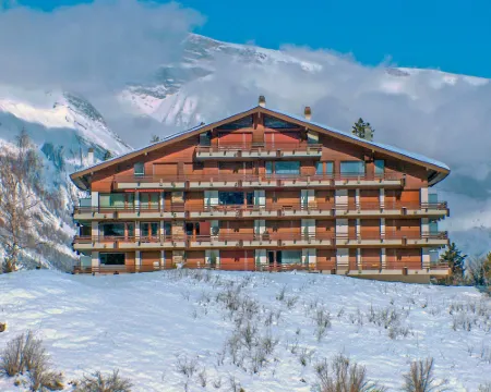 Rossignol C4 孔泰酒店