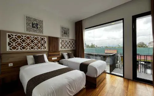 Mulia Hotel Syariah Hotels in Padang Lua