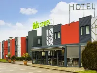 ibis Styles Rouen Val De Reuil Hotels in Louviers