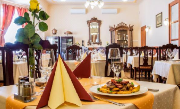 Fried Kastély Hotel Simontornya