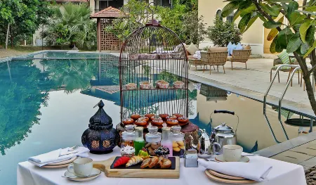 Bhanu The Fern Forest Resort & Spa Jambughoda, Series by Marriott Отели в г. Панчмахал