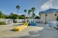 Spacious Palm Coast Condo Balcony, Beach Access!