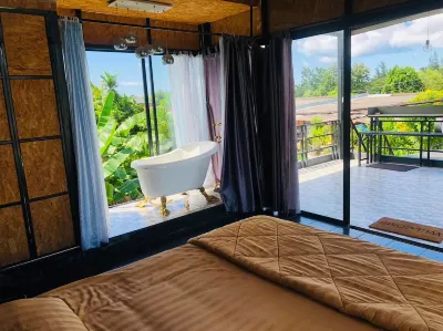 Near Beach Hostel - Adults Only Hotel dekat Wat Choeng Thale