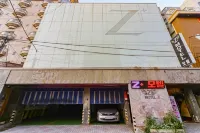 Z Motel Hotels near Suyeong-gu Library