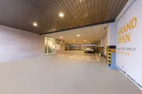 Yam Gwangju Chungjang City Hall - ที่มีที่จอดรถ