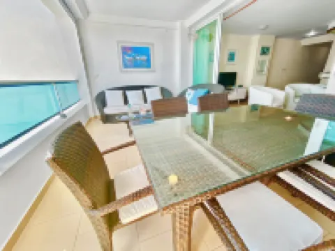 707@Marbella 2Bedroom Beachfrom Apt